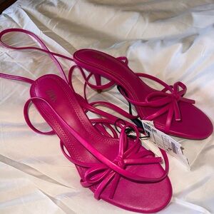Zara Women's Fuchsia Strappy Heels